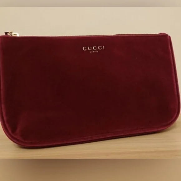 Gucci Beauty Velvet Burgundy Travel Clutch Pouch New In Package GWP - Picture 3 of 10